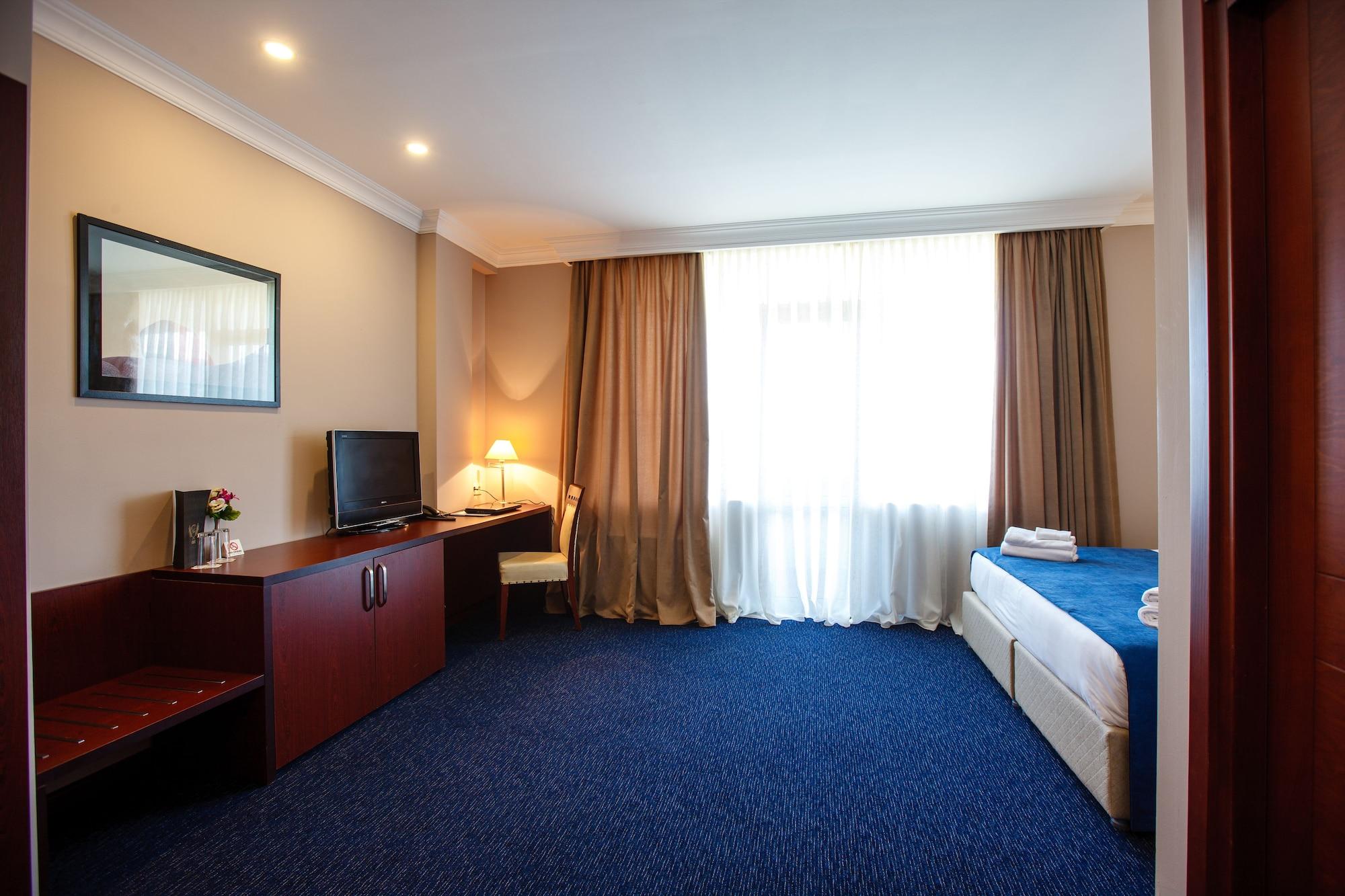 Cruise Hotel Tbilissi Extérieur photo