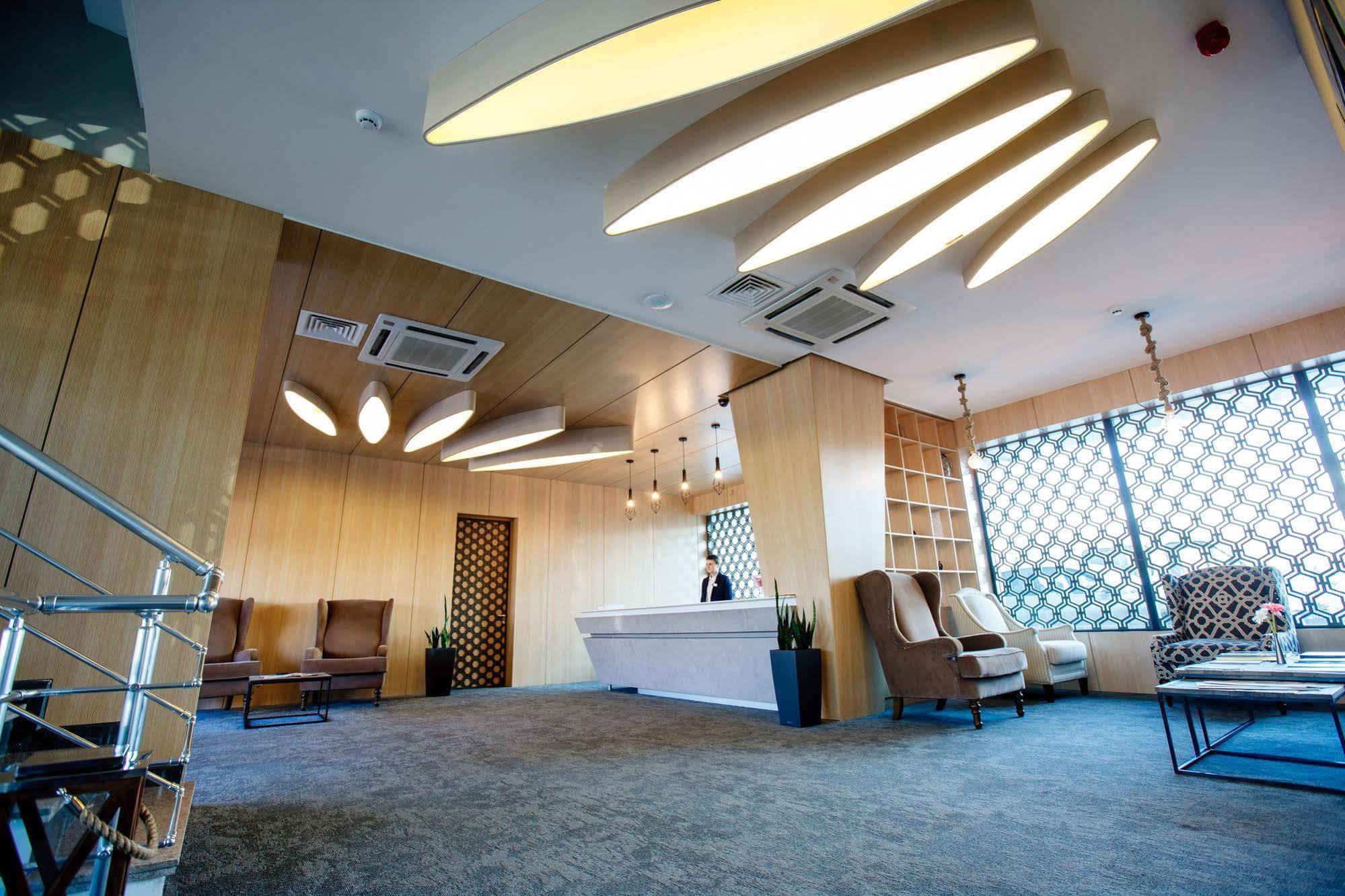 Cruise Hotel Tbilissi Extérieur photo